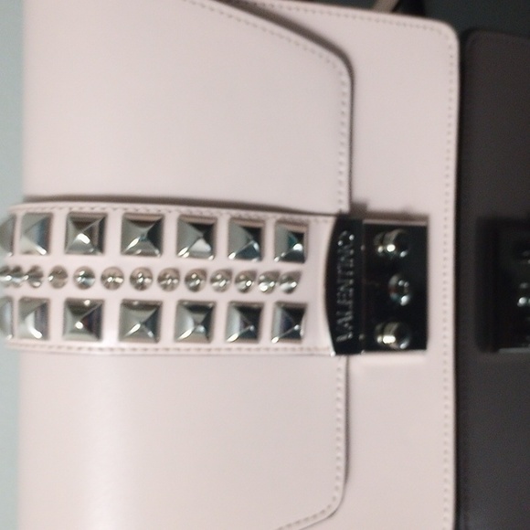 Gorgeous Valentino crossbody bag - Picture 3 of 8